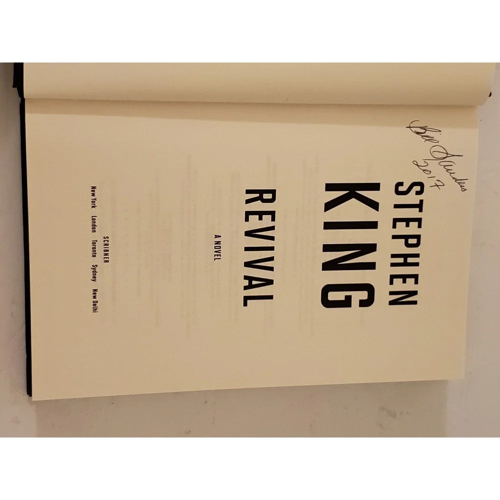 Lot Of 2 Stephen King Books Revival / Desperation Hardcover